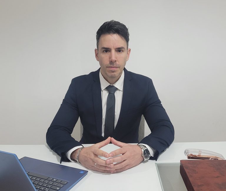 Dr. Alejandro Martín Folatti – Abogado especialista en derecho laboral, accidentes, familia y sucesiones CABA - PBA