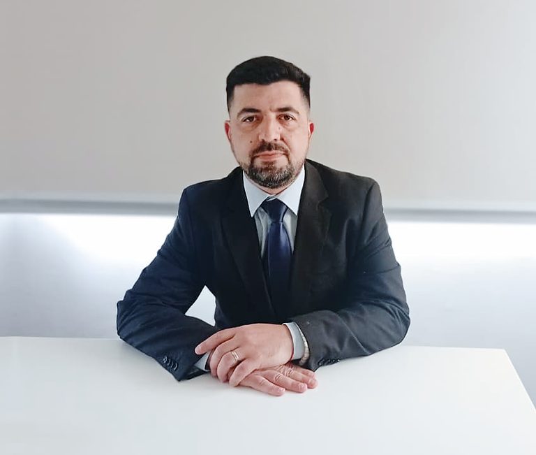 Dr. Emmanuel Martín Ramallo – Abogado especialista en derecho laboral, familia y sucesiones